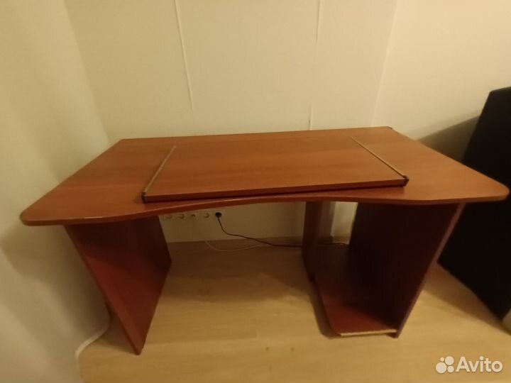 Компьютерный стол бу бесплатно