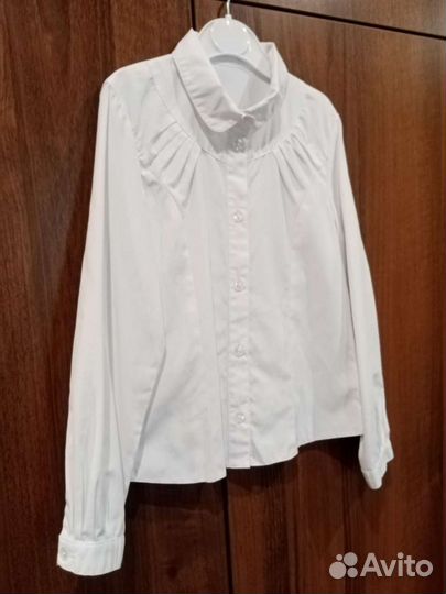 Блузка белая для девочки 122/60