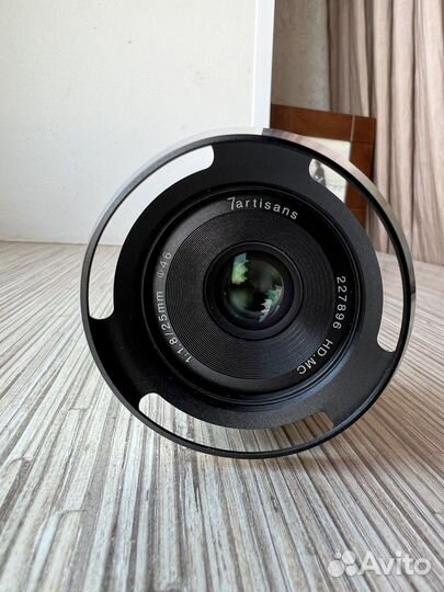 Объектив 7artisans