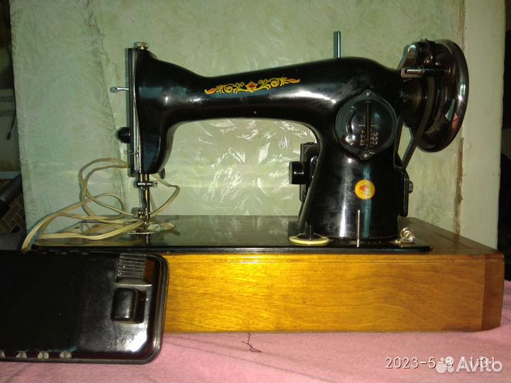 Швейная машина подольская