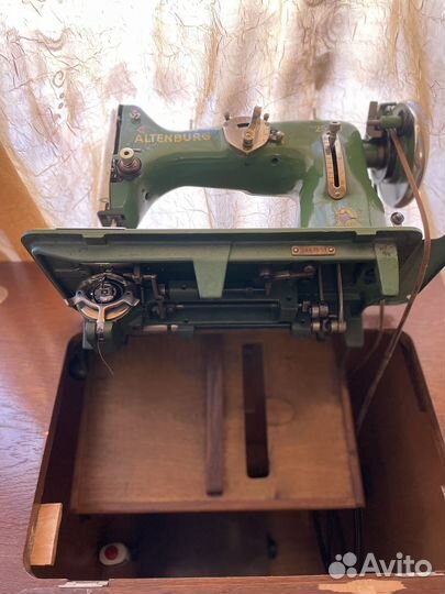 Антиквариат швейная машинка Аltenburg