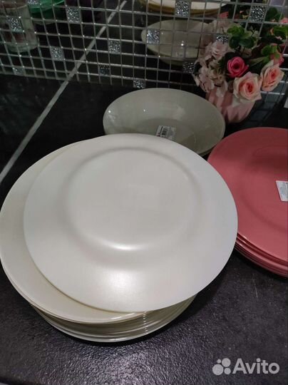 Набор столовой посуды новый