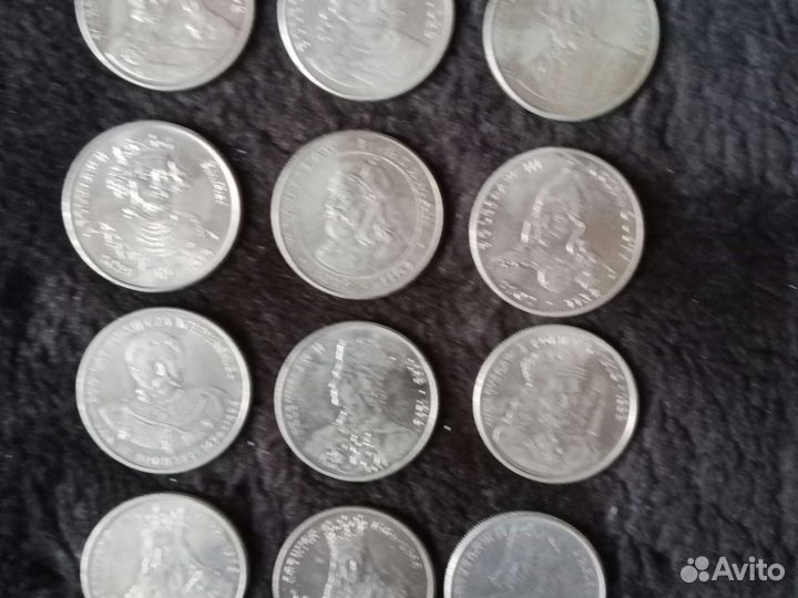 Злотые одним лотом 12 штук