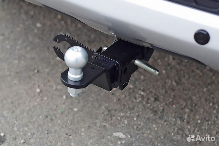 Фаркоп Renault Duster Kaptur Nissan Terrano