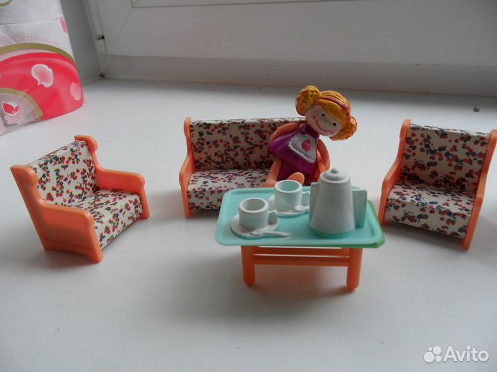 Игрушечная мебель для кукол