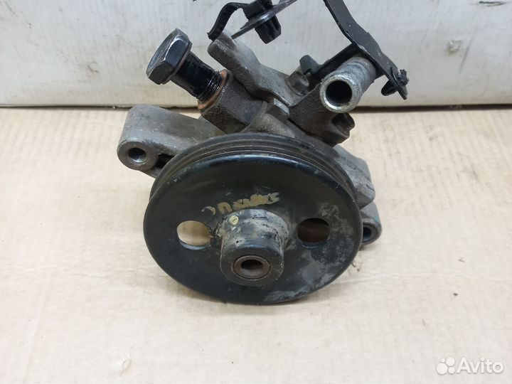 Насос гур Kia Sportage 2 2.0 G4GC