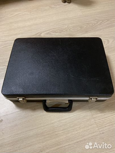 Кейс, дипломат