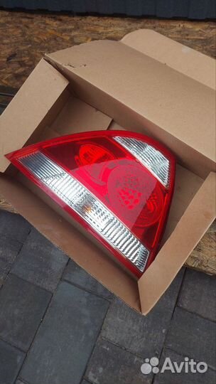 Фонарь задний левый