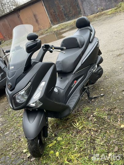 Продаю SYM 300