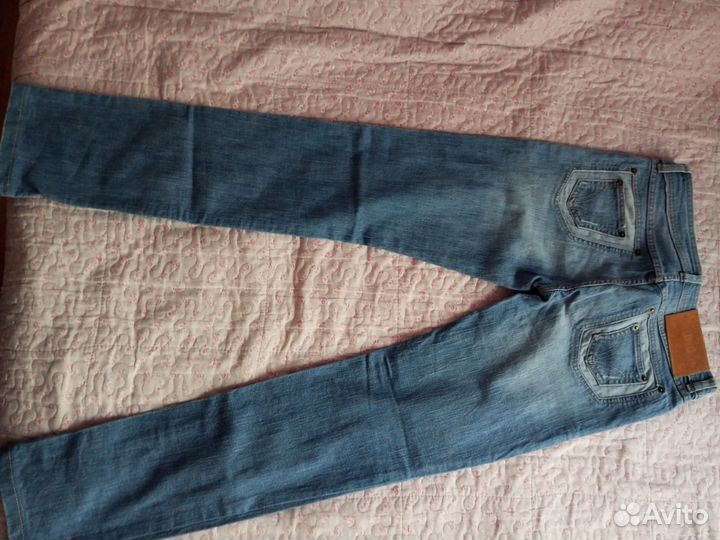 Продам джинсы