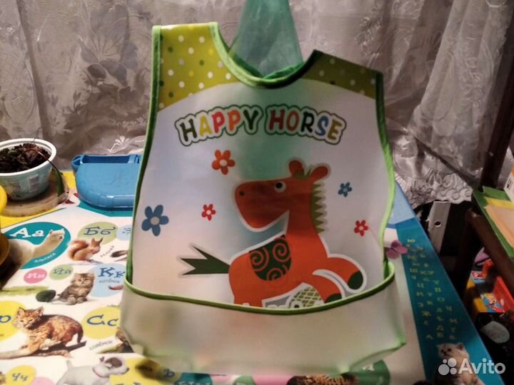 Слюнявчик для кормления