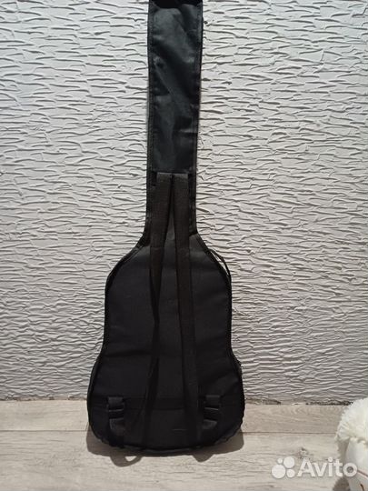 Акустическая гитара