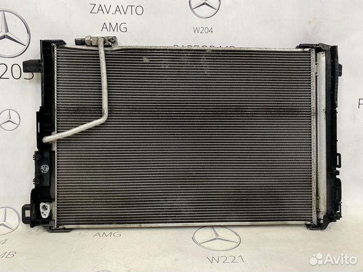 Радиатор кондиционера W212 W204 W207 W212 GLK