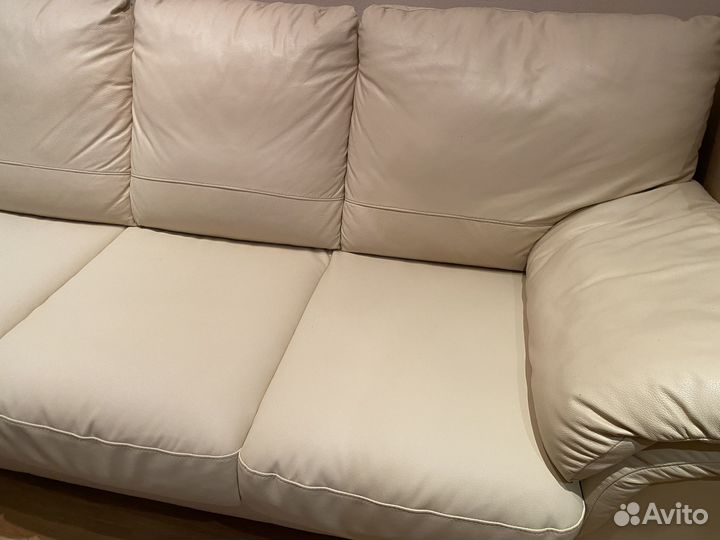 Кожаный угловой диван бу