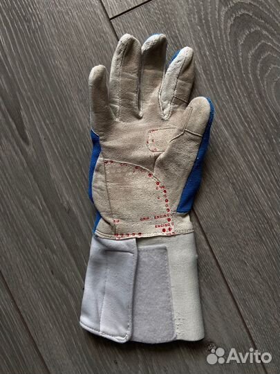 Перчатка для фехтования