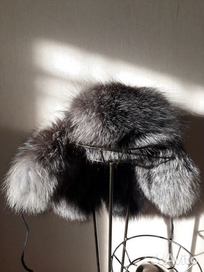 Продам зимнюю шапку мужскую из чернобурки