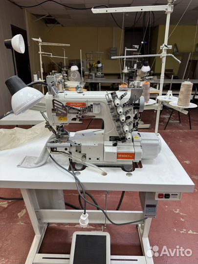 Плоскошовнная машина Siruba с обрезкой края