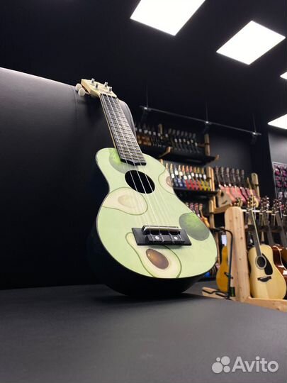 Укулеле сопрано Terris Plus 70 Avocado (Новое)