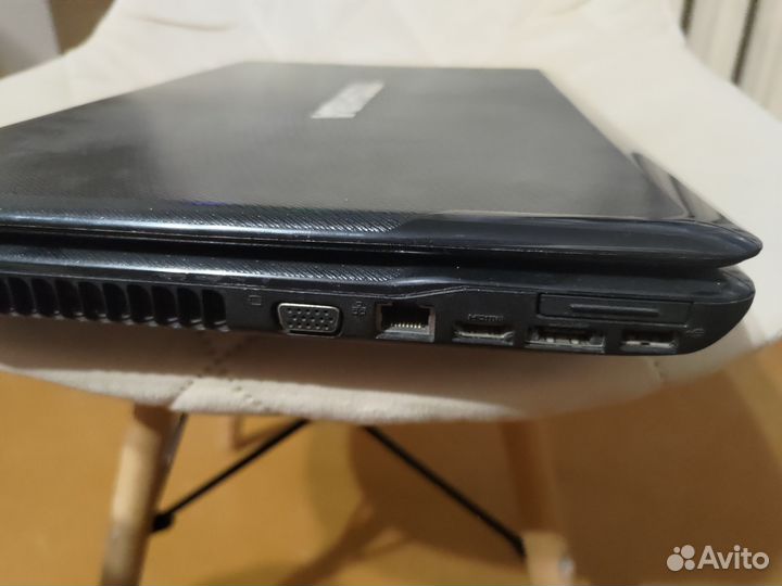 Ноутбук toshiba на запчасти без бп и без жд