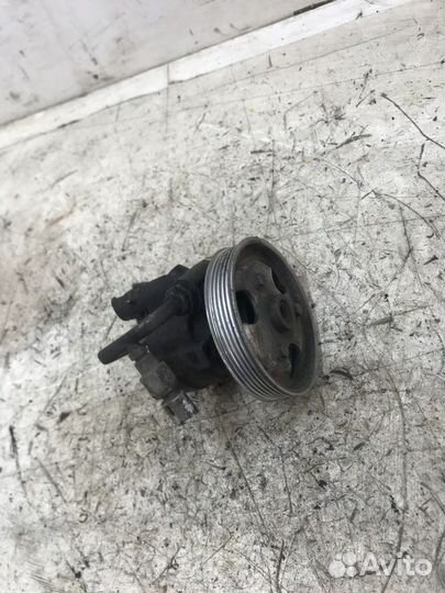 Насос гидроусилителя Renault Megane