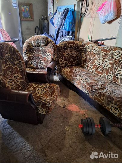 Комплект угловой диван и два кресла