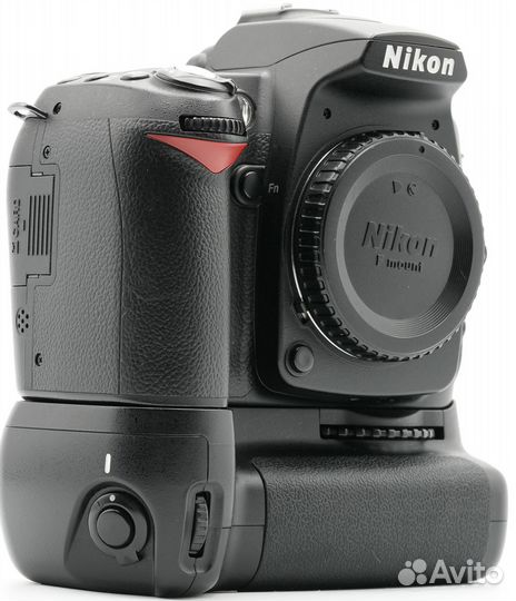 Фотоаппарат комиссионный Nikon D90 body + бат блок
