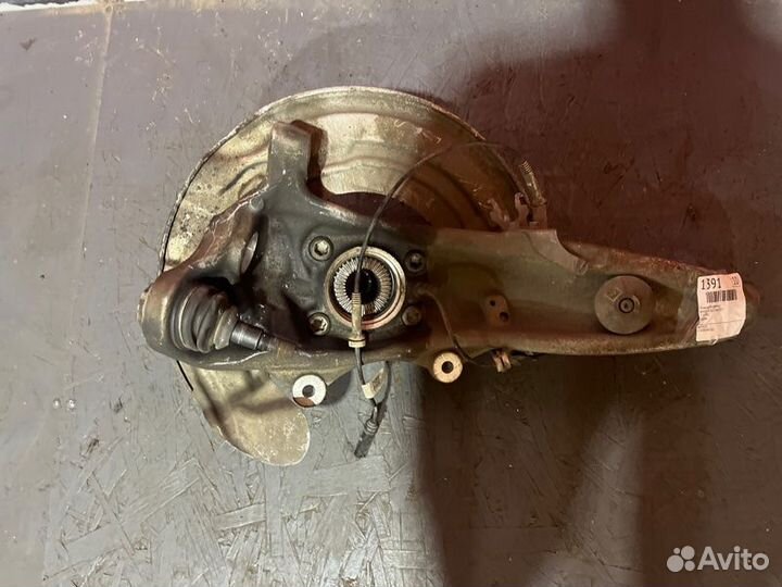 Кулак поворотный правый Bmw 5 G30 2021