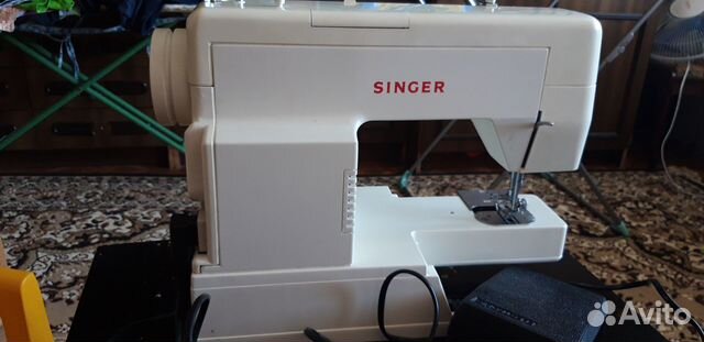 Швейная машинка Singer