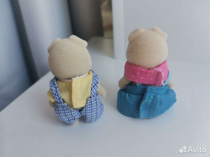 Семья поросят sylvanian families