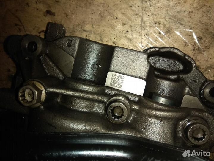 Насос масляный 03G103295AK 2.0 TDI Audi A6 2008-2