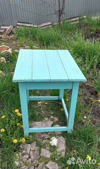 Стол деревянный