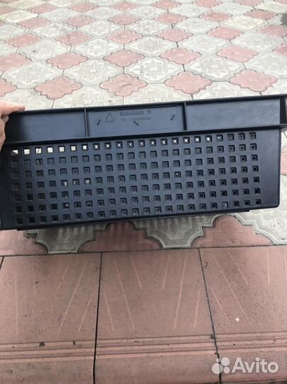 Ящик пластиковый для овощей, фруктов, рыбы и т.д