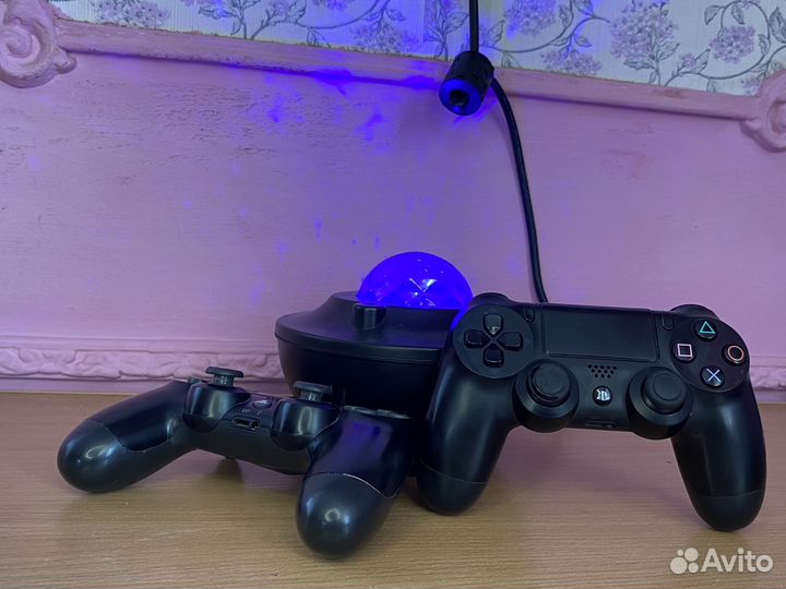 Геймпад Sony Dualshock 4
