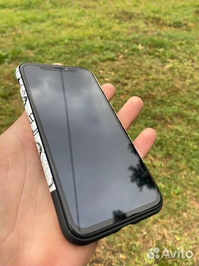iPhone X, 64 ГБ