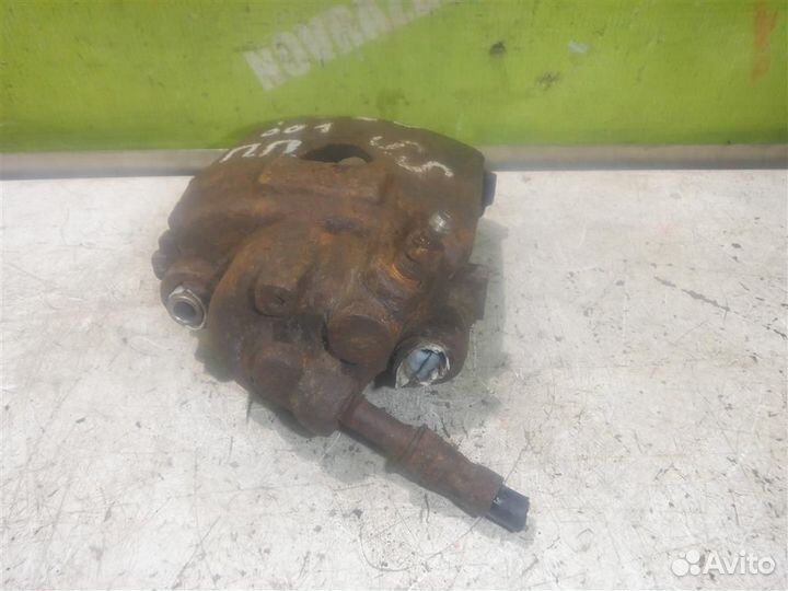 Суппорт передний правый Фольксваген Поло