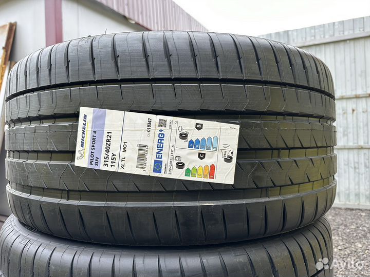 Michelin Pilot Sport 4 SUV 275/45 R21 и 315/40 R21 110Y