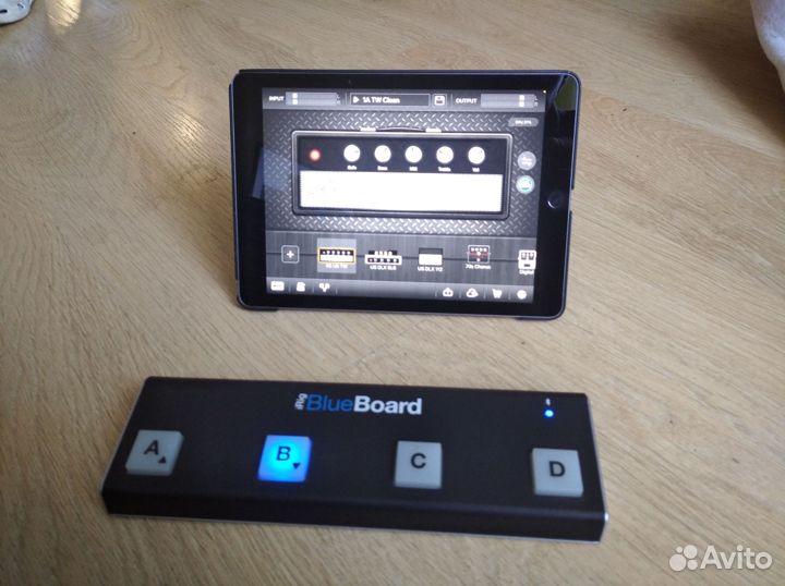 IRig blueboard BT-midi контроллер
