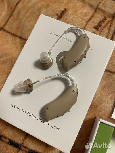 Слуховой аппарат новый левый и правый