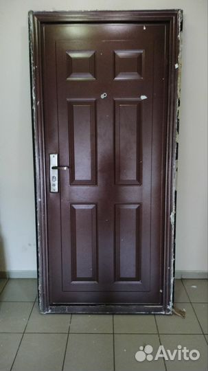 Дверь входная металлическая