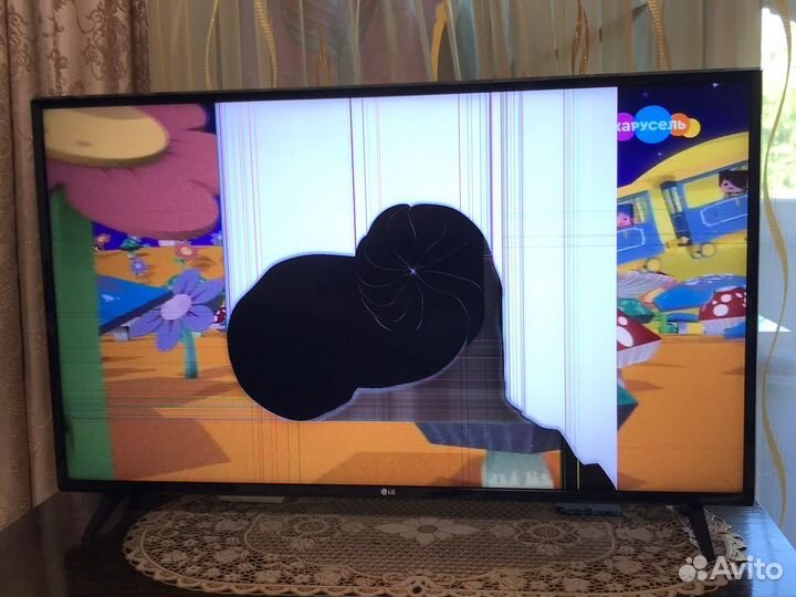 Телевизор LG смарт тв