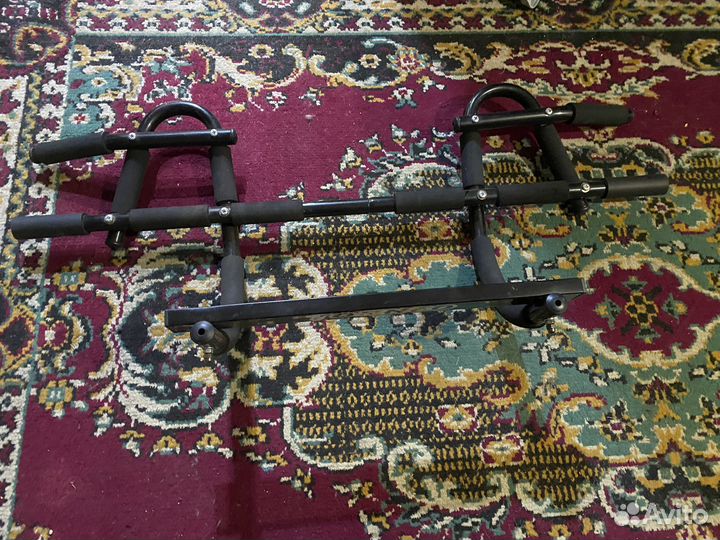 Турник в дверной проём torneo