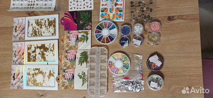 Слайдеры. Стразы. Декор для ногтей