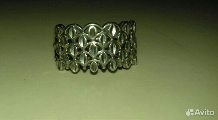 Серебряное кольцо