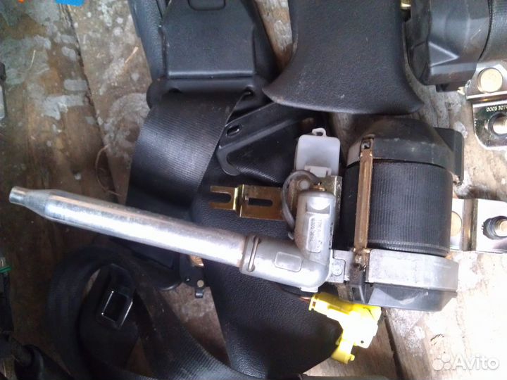 Мазда 626 руль + ремни безопасности