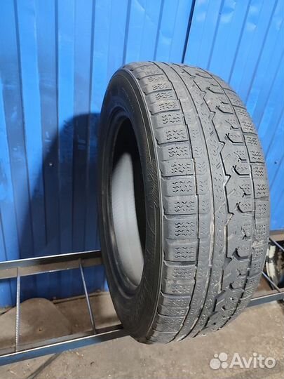 Kumho I'Zen RV KC15 235/60 R18