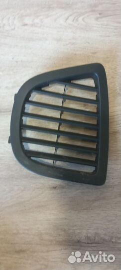 Решетка обшивки багажника Juke f15