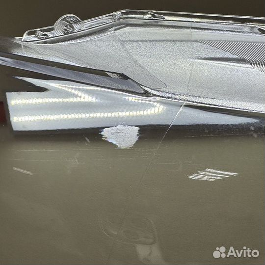 Уцененное стекло для фары Mazda 6 GJ (2015-2018) Р