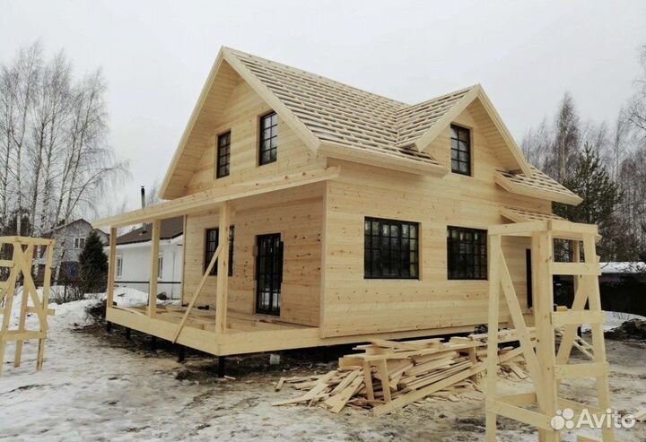 Бригада строителей