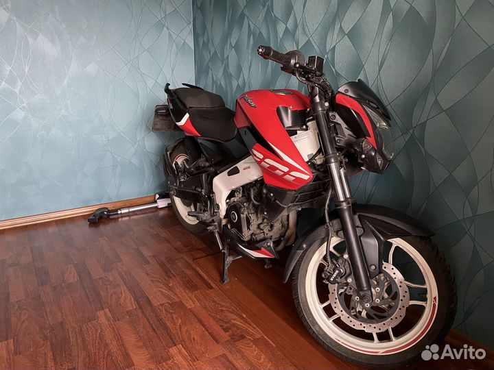 Мотоцикл Bajaj Pulsar 200 NS 2021