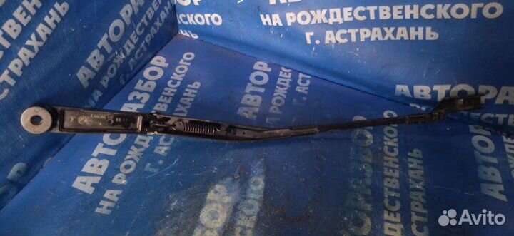 Левый поводок дворника Kia Ceed хэтчбек G4FA 2007